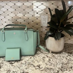Tory Burch & wallet